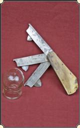 3 Blade Fleam horn handle Wade Wingfield and Rowbotham - 1 of 4