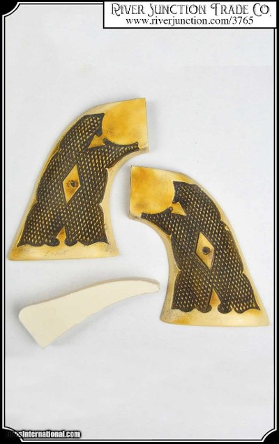 Colt SA Fluer de Lys Checker Grips