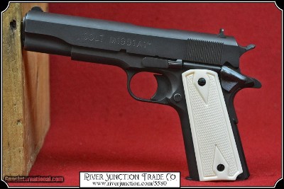 1911 Checkered Bone Grips - Image 6 of 8