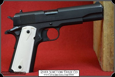 1911 Checkered Bone Grips - Image 5 of 8