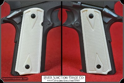 1911 Checkered Bone Grips - Image 4 of 8