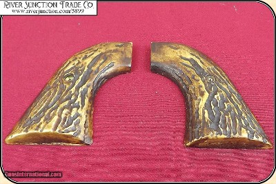 New Vaquero, Ruger Grips ~ Hand crafted jigged bone antiqued Elk Horn two piece Grips RJT#5899 - Image 3 of 6