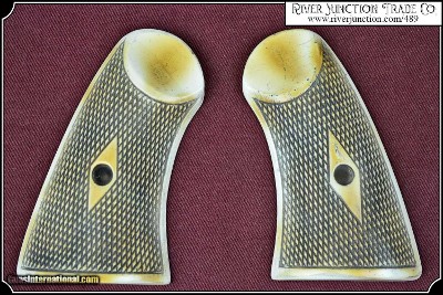 Grips ~ Schofield Checkered Grip - Image 2 of 5