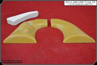 Colt SAA - Steer Head Grip - Image 3 of 5