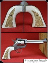 New Vaquero, Ruger Grips
Hand made Elk Horn w/bark two piece Grips RJT#5863