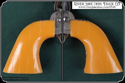 Large Grips For M1873 Colt, Uberti,Cimarron, Pietta & most SAA grips - Image 10 of 22