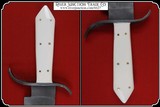 Adventurers huge Bowie knife. - 10 of 12