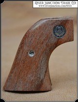 Old Vaquero, Wrangler and more Ruger Grips ~ RJT#6611 - 1 of 12