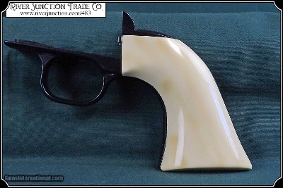 Ruger - Plain gripRuger - Plain grip - Two piece - Image 7 of 8