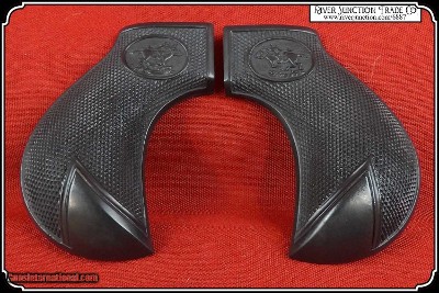 Cimarron Thunderer Grips Checkered Black RJT#6887 - Image 3 of 6