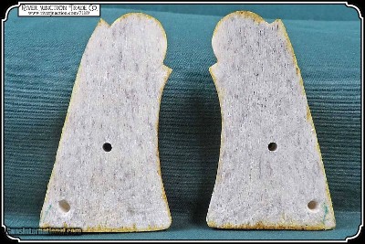 Elk w/Bark Grips for the Merwin Hulbert RJT# 7189 - Image 7 of 8