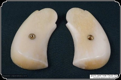 Hand Crafted Smooth Bone Merwin Hulbert Grips RJT# 7290 - Image 7 of 9
