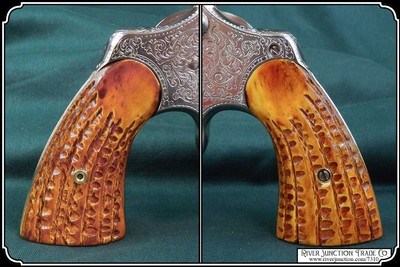 Colt Python Heavy Antiqued Hash Mark Elk Grips - Image 3 of 8