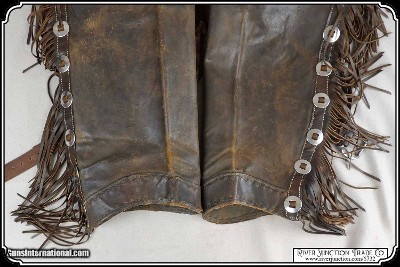 Original Antique shotgun chaps usable. - Image 8 of 10