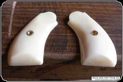 Merwin Hulbert Smooth Bone Grips - Image 7 of 9