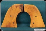 John Wayne Style, 1920s - 40s Original Catalin Yellow Grips - Image 8 of 9