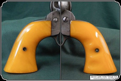 John Wayne Style Grips, 1920s - 40s Original Catalin Yellow Grips RJT#7546 - Image 4 of 9