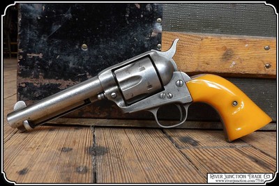 John Wayne Style Grips, 1920s - 40s Original Catalin Yellow Grips RJT#7546 - Image 2 of 9
