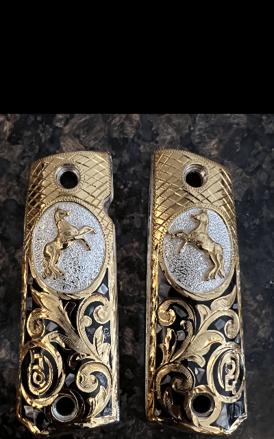 Colt custom grips gold pkated 24k beat quality