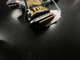 Magnum - 12 of 19