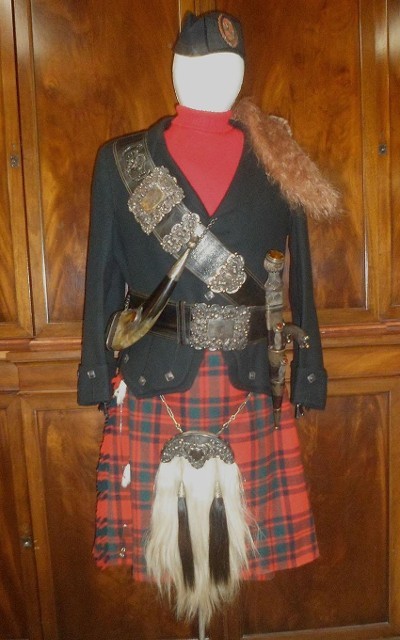 FINE HIGH QUALITY SCOTTISH VICTORIAN ERA DRESS REGALIA