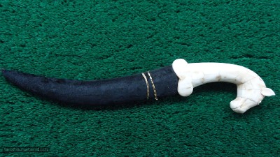 INDO PERSIAN MUGHAL DAGGER WITH HORSE HEAD HANDLE - Image 4 of 11