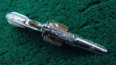 FANTASTIC CASED ENGRAVED REMINGTON NEW MODEL NUMBER 4 SPUR TRIGGER REVOLVER - Image 4 of 18