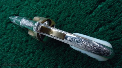 FANTASTIC CASED ENGRAVED REMINGTON NEW MODEL NUMBER 4 SPUR TRIGGER REVOLVER - Image 6 of 18