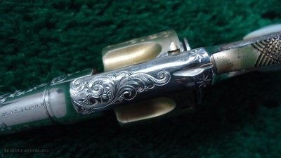 FANTASTIC CASED ENGRAVED REMINGTON NEW MODEL NUMBER 4 SPUR TRIGGER REVOLVER - Image 15 of 18