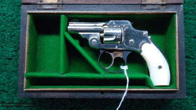 SMITH & WESSON BICYCLE GUN - Image 3 of 15