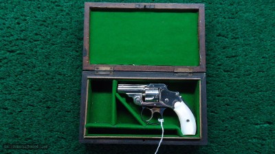 SMITH & WESSON BICYCLE GUN - Image 13 of 15