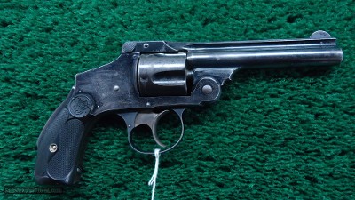 SMITH & WESSON .38 SAFETY HAMMERLESS FOURTH MODEL
