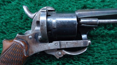 CASED BELGIUM REVOLVER UNUSUAL 4 INCH BAYONET - Image 6 of 17