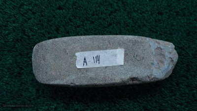 LARGE STONE HIDE SCRAPER - Image 2 of 6