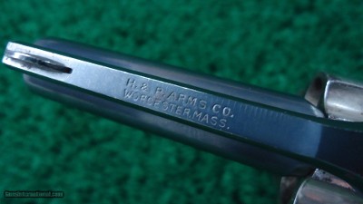 HARRINGTON & RICHARDSON HAMMERLESS BICYCLE FIRST MODEL TOP BREAK REVOLVER IN 32 S&W (black powder) - Image 6 of 9