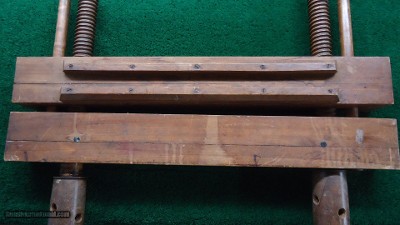 VERY UNIQUE LARGE WOODEN TURNSCREW - Image 3 of 5