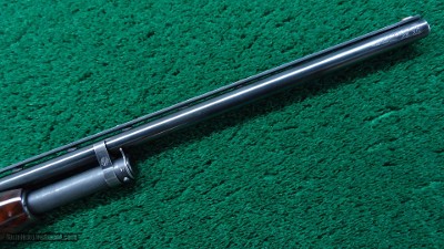 ENGRAVED WINCHESTER MODEL 12 DELUXE TRAP SHOTGUN - Image 7 of 19