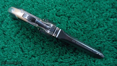 EXHIBITION GRADE ENGRAVED SMITH & WESSON No. 1 SECOND ISSUE 22 CALIBER REVOLVER WITH GOLD - Image 4 of 15