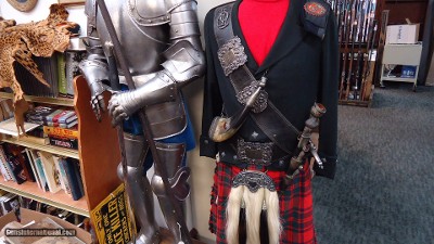 FINE HIGH QUALITY SCOTTISH VICTORIAN ERA DRESS REGALIA - Image 2 of 25