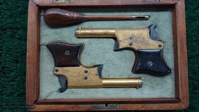 CASED ENGRAVED PAIR OF REMINGTON VEST POCKET PISTOLS