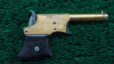 CASED ENGRAVED PAIR OF REMINGTON VEST POCKET PISTOLS - Image 9 of 13