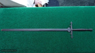 MEDIEVAL 2 HANDED BROADSWORD - Image 15 of 18