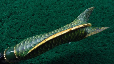 FANTASTIC DRAGON KNIFE BY RAYMOND BEERS - Image 7 of 17