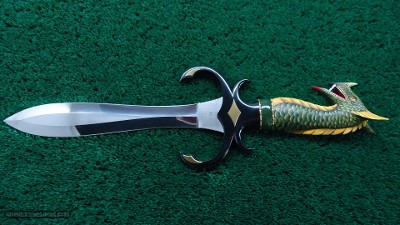 FANTASTIC DRAGON KNIFE BY RAYMOND BEERS - Image 2 of 17