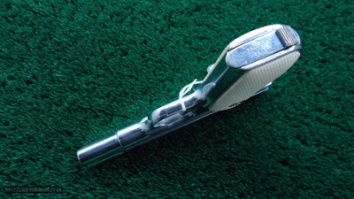 COLT MODEL 1908 HAMMERLESS PISTOL IN 380 ACP - Image 4 of 9
