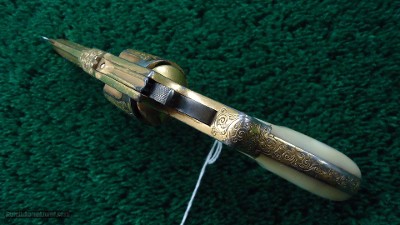 VERY ATTRACTIVE GOLD PLATED ENGRAVED SMITH & WESSON 32 DA 1ST MODEL HAND EJECT REVOLVER - Image 5 of 17