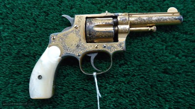 VERY ATTRACTIVE GOLD PLATED ENGRAVED SMITH & WESSON 32 DA 1ST MODEL HAND EJECT REVOLVER