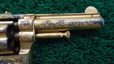 VERY ATTRACTIVE GOLD PLATED ENGRAVED SMITH & WESSON 32 DA 1ST MODEL HAND EJECT REVOLVER - Image 9 of 17