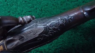 SPANISH MIQUELET GOLD INLAID AND CARVED SPORTING FLINTLOCK OF ABOUT 16 BORE - Image 8 of 21