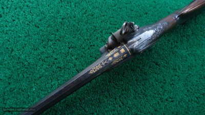 SPANISH MIQUELET GOLD INLAID AND CARVED SPORTING FLINTLOCK OF ABOUT 16 BORE - Image 4 of 21